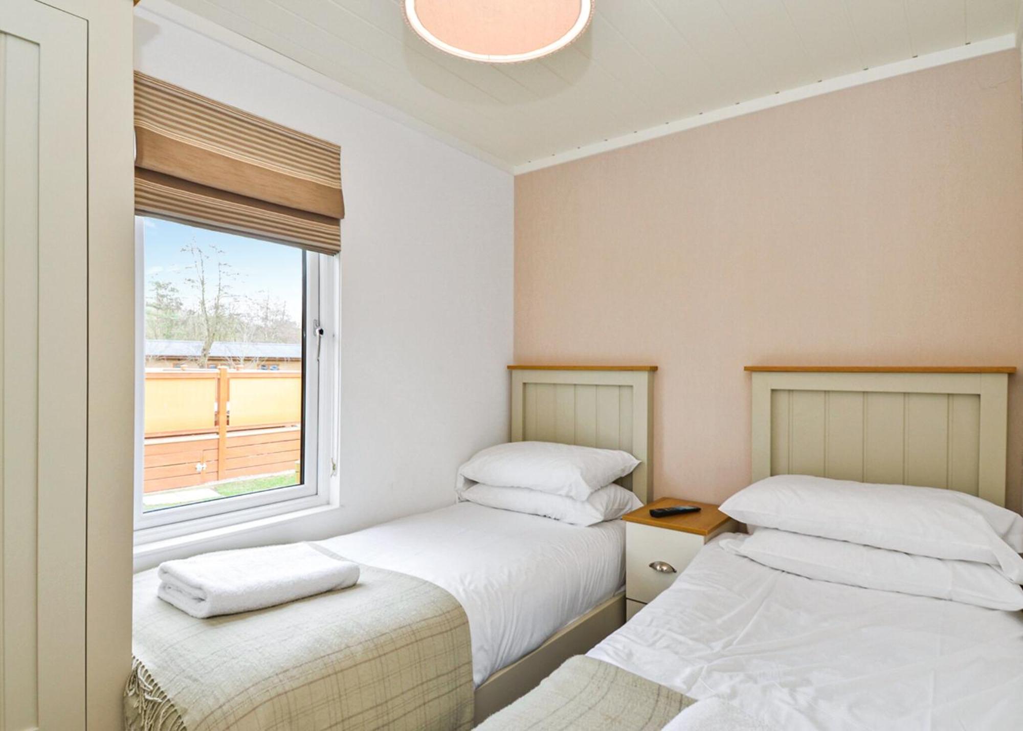 Cheddar Woods Resort And Spa Room photo